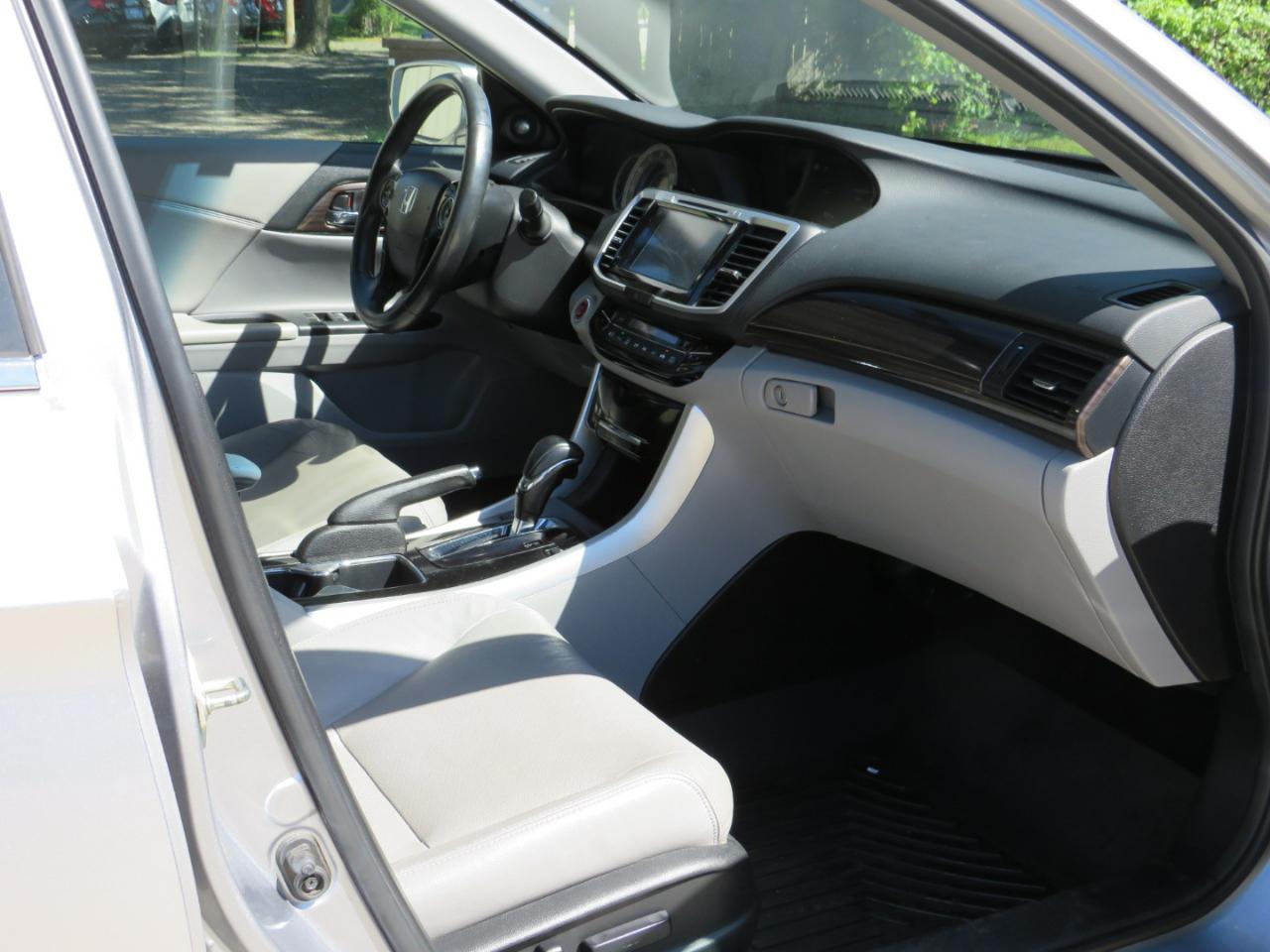 Honda Accord EX-L Sedan CVT 2017