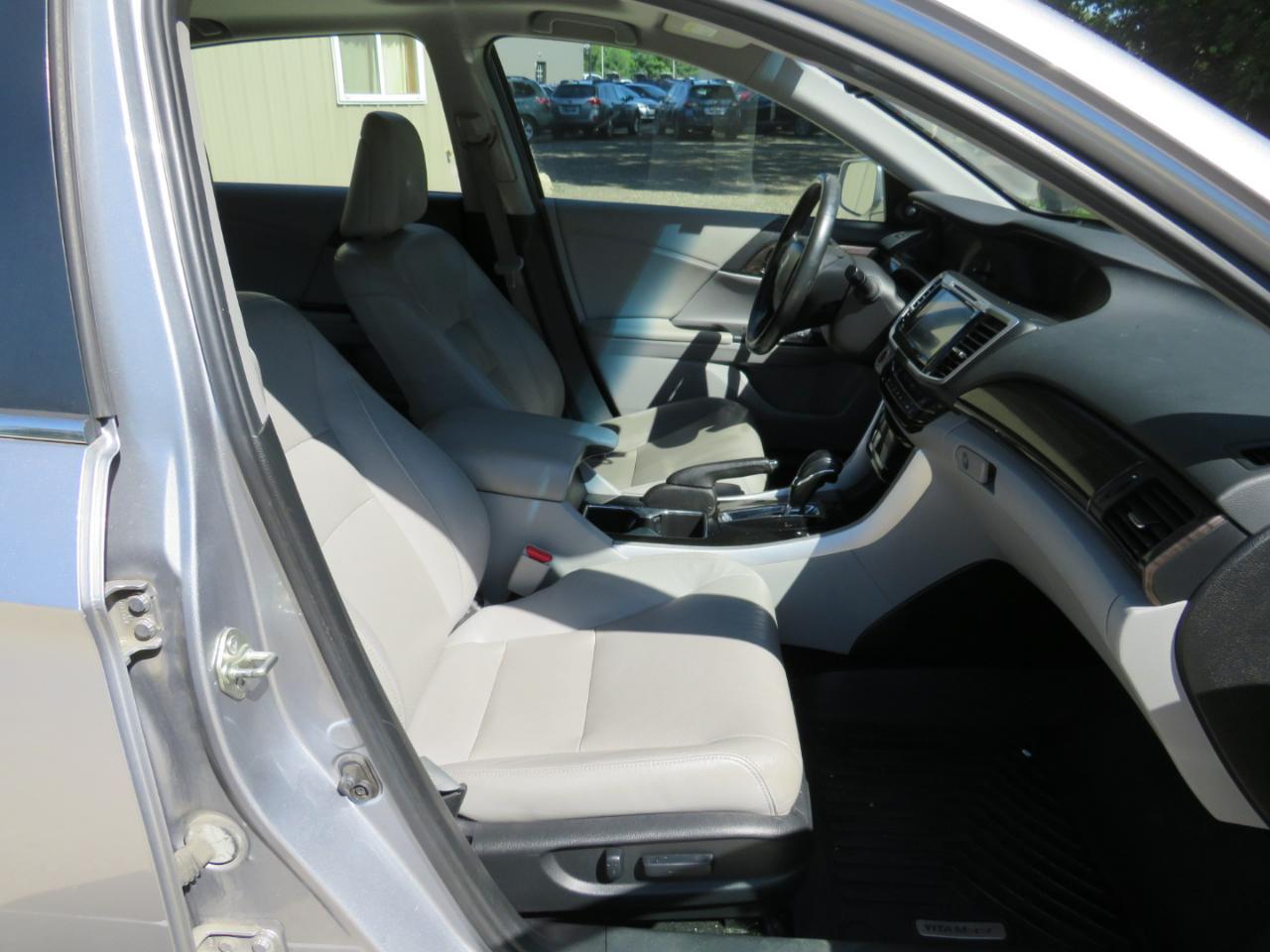 Honda Accord EX-L Sedan CVT 2017