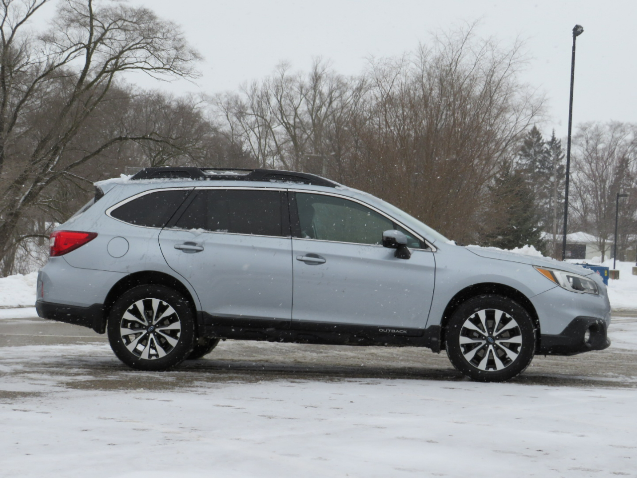 Subaru Outback 2.5i Limited 2015