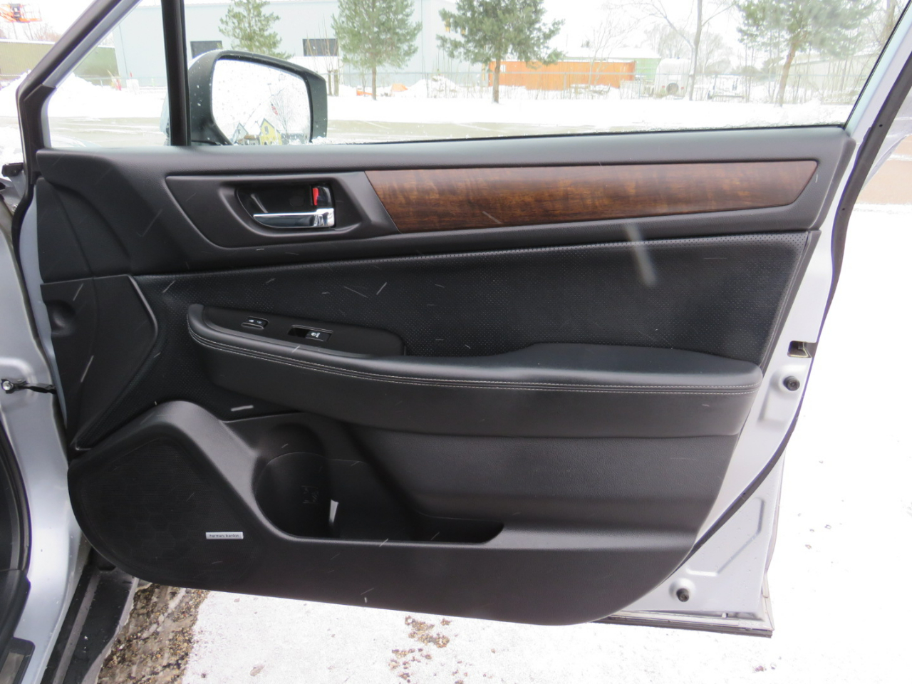 Subaru Outback 2.5i Limited 2015