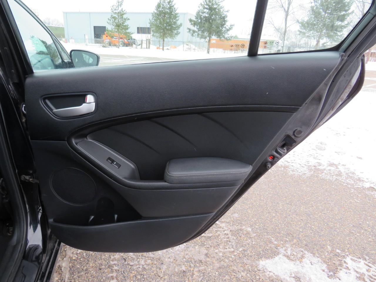 Kia Forte LX 6A 2017