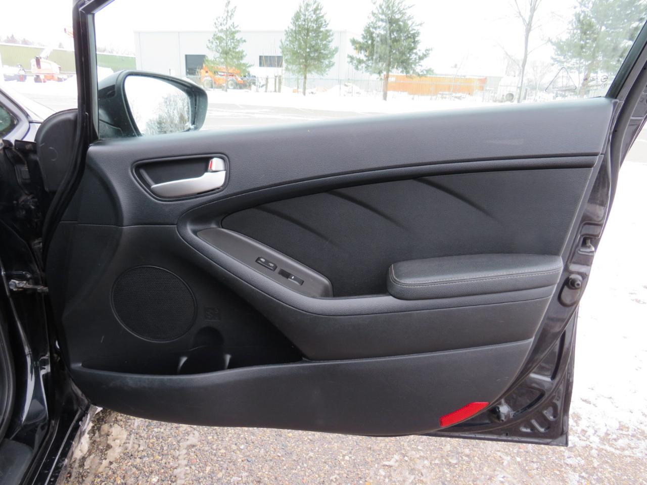 Kia Forte LX 6A 2017