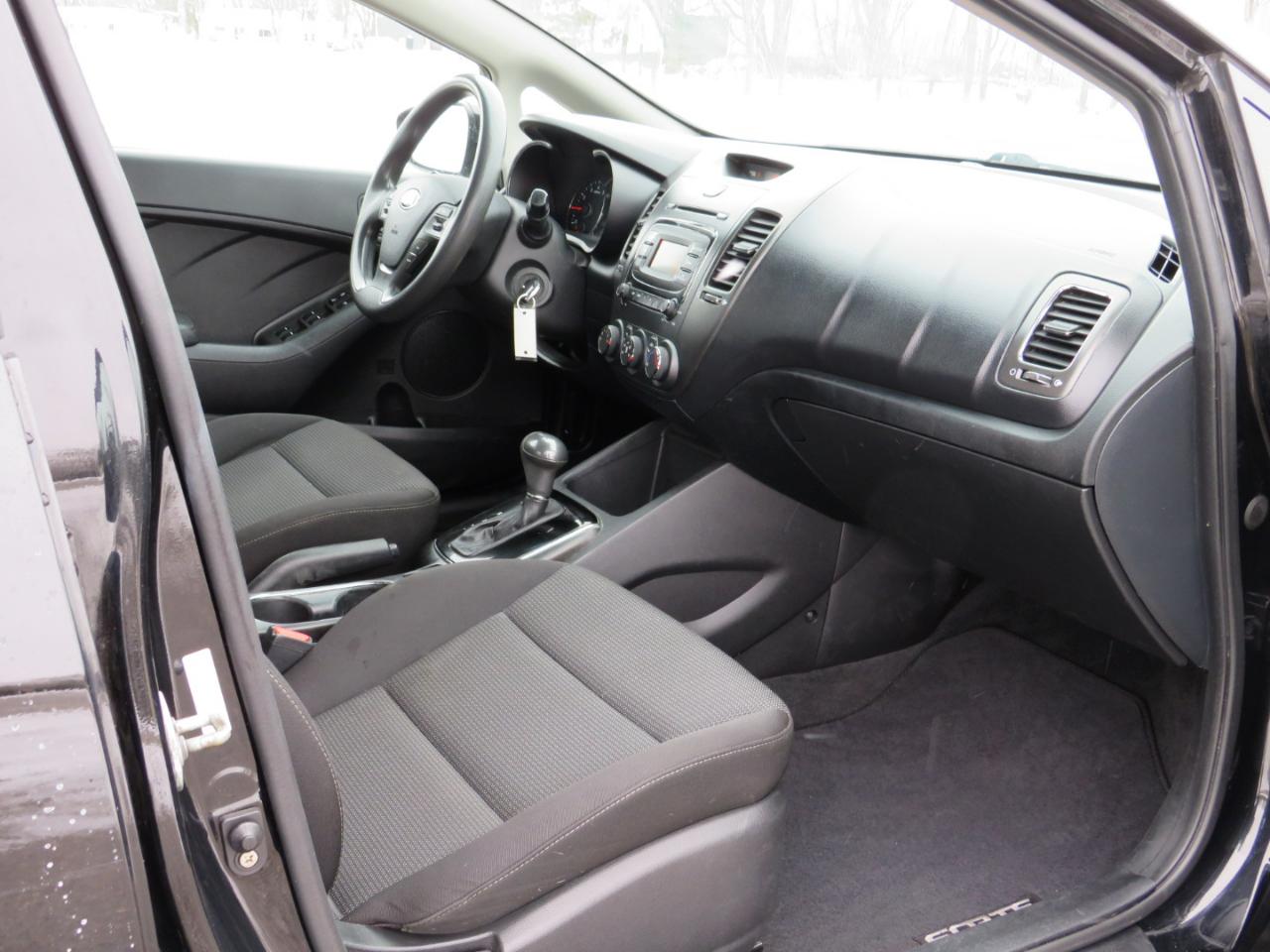 Kia Forte LX 6A 2017