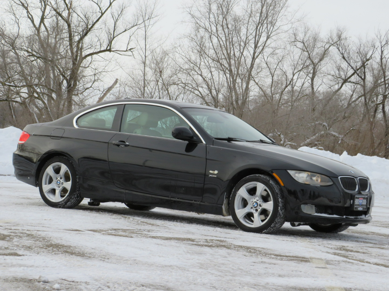BMW 3-Series 328i xDrive Coupe 2010