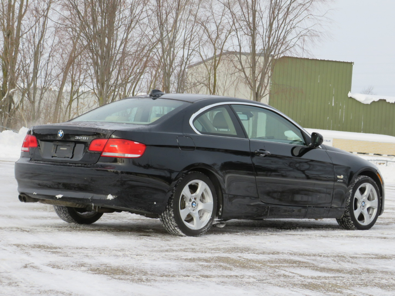 BMW 3-Series 328i xDrive Coupe 2010