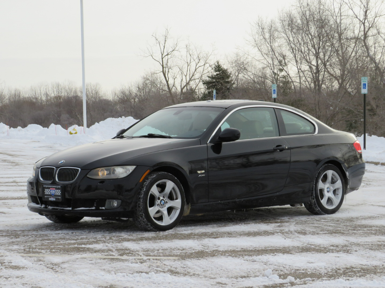 BMW 3-Series 328i xDrive Coupe 2010