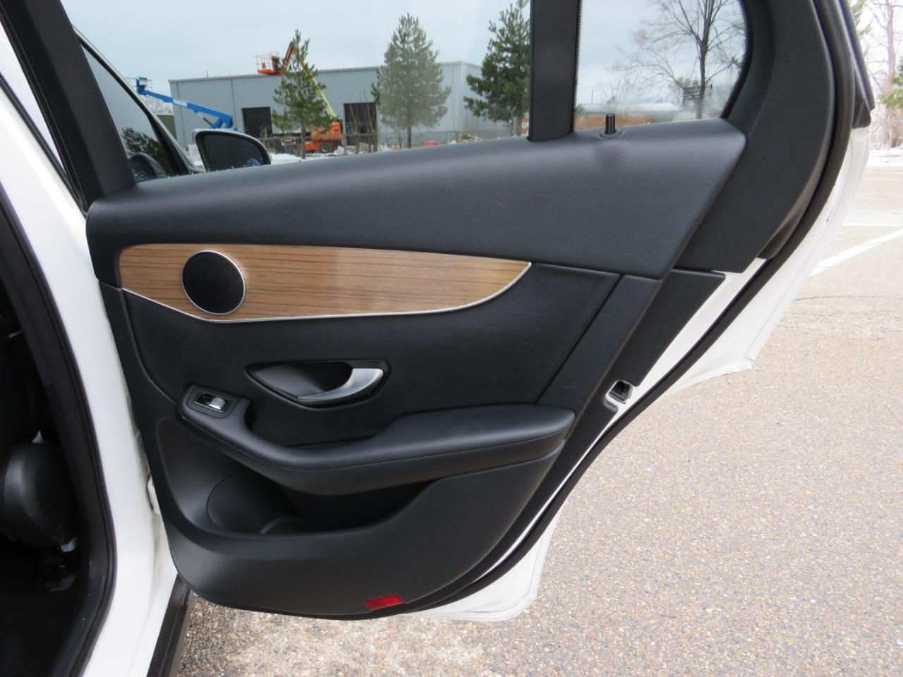 Mercedes-Benz GLC-Class GLC300 2018