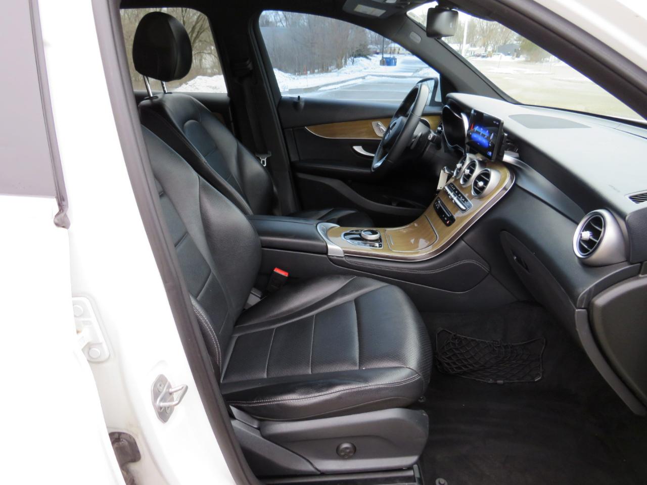 Mercedes-Benz GLC-Class GLC300 2018