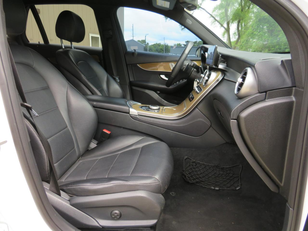 Mercedes-Benz GLC-Class GLC300 2018