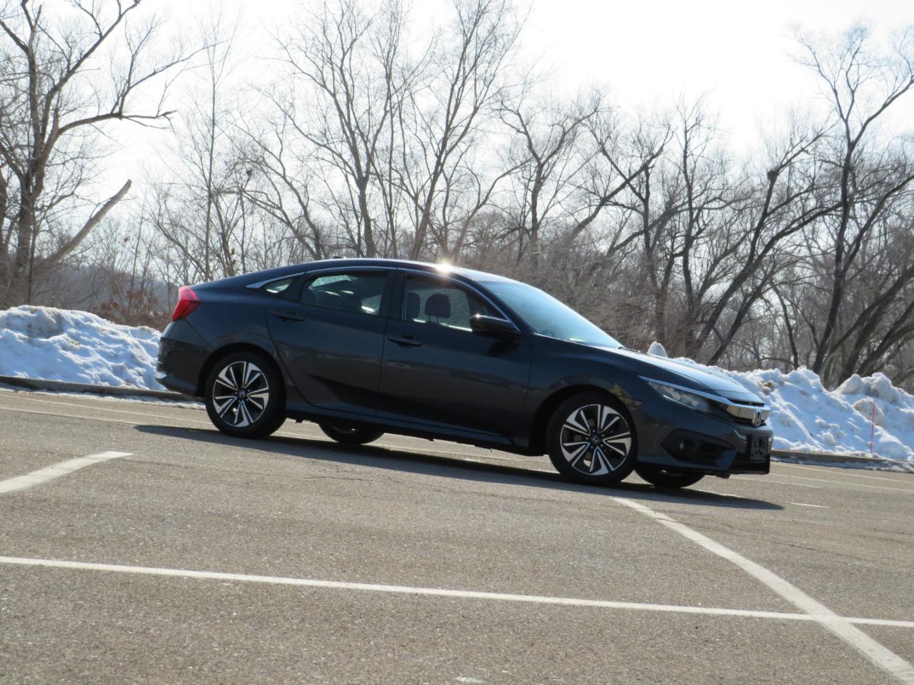 Honda Civic EX-T Sedan CVT 2016