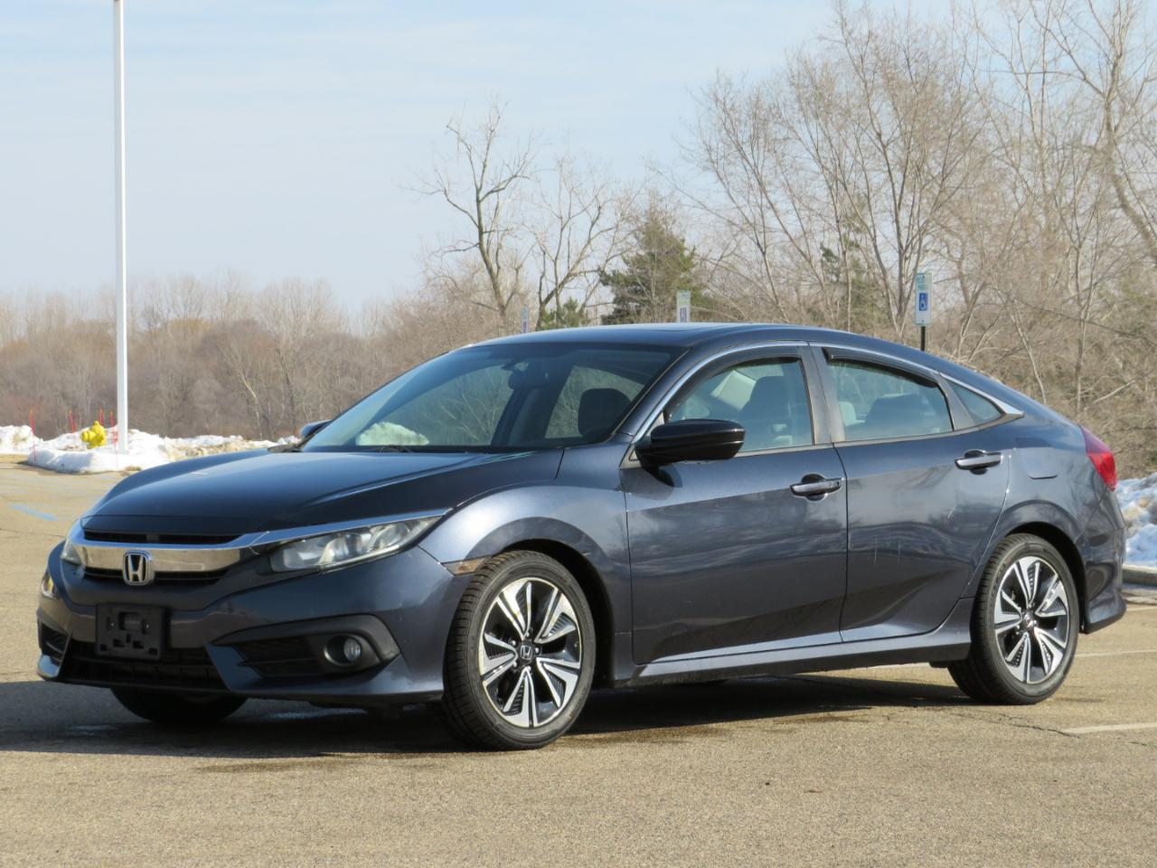 Honda Civic EX-T Sedan CVT 2016