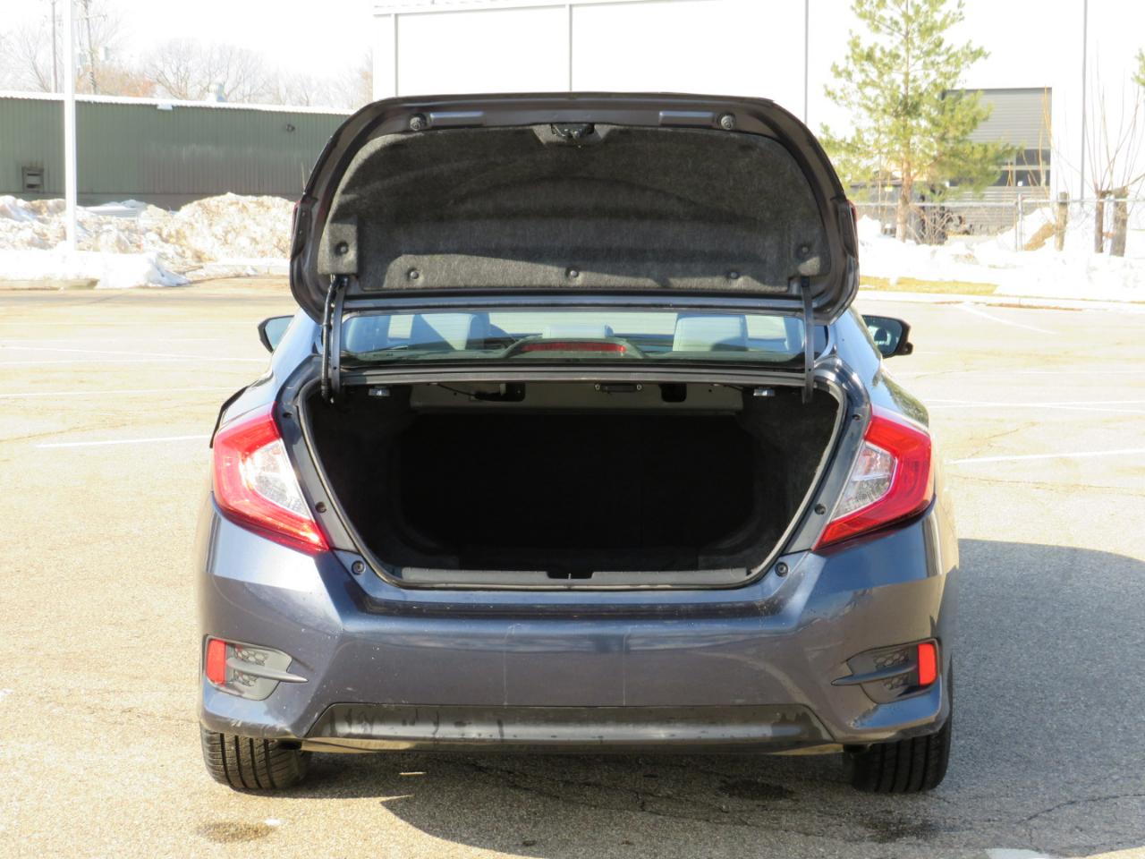 Honda Civic EX-T Sedan CVT 2016