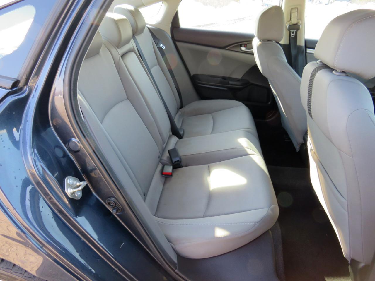 Honda Civic EX-T Sedan CVT 2016