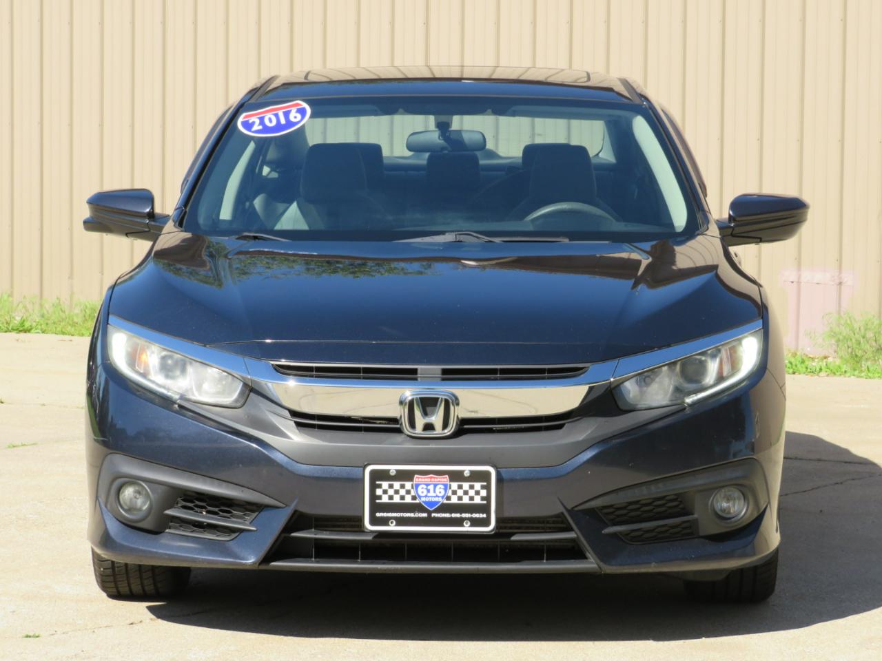 Honda Civic EX-T Sedan CVT 2016