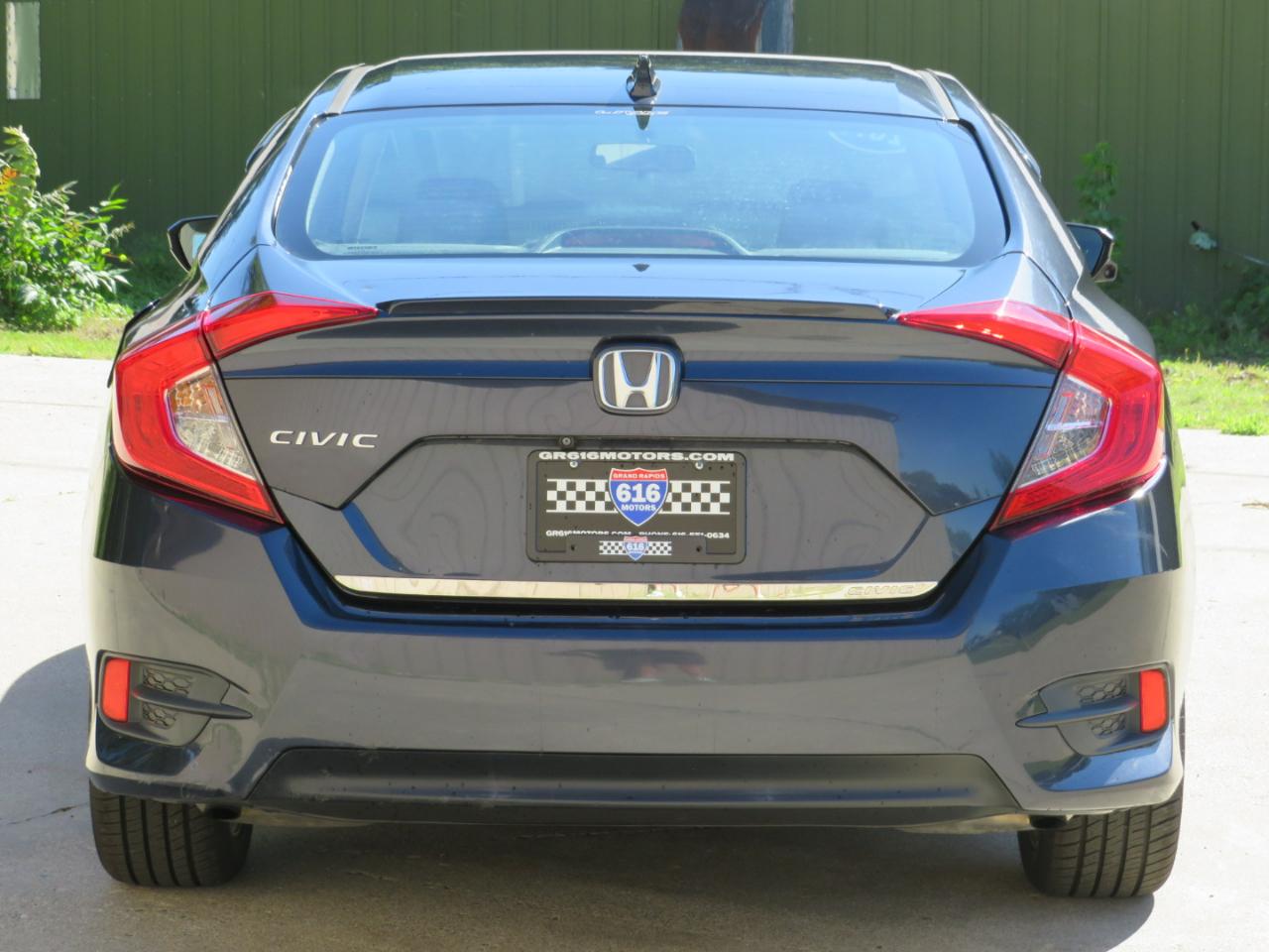 Honda Civic EX-T Sedan CVT 2016