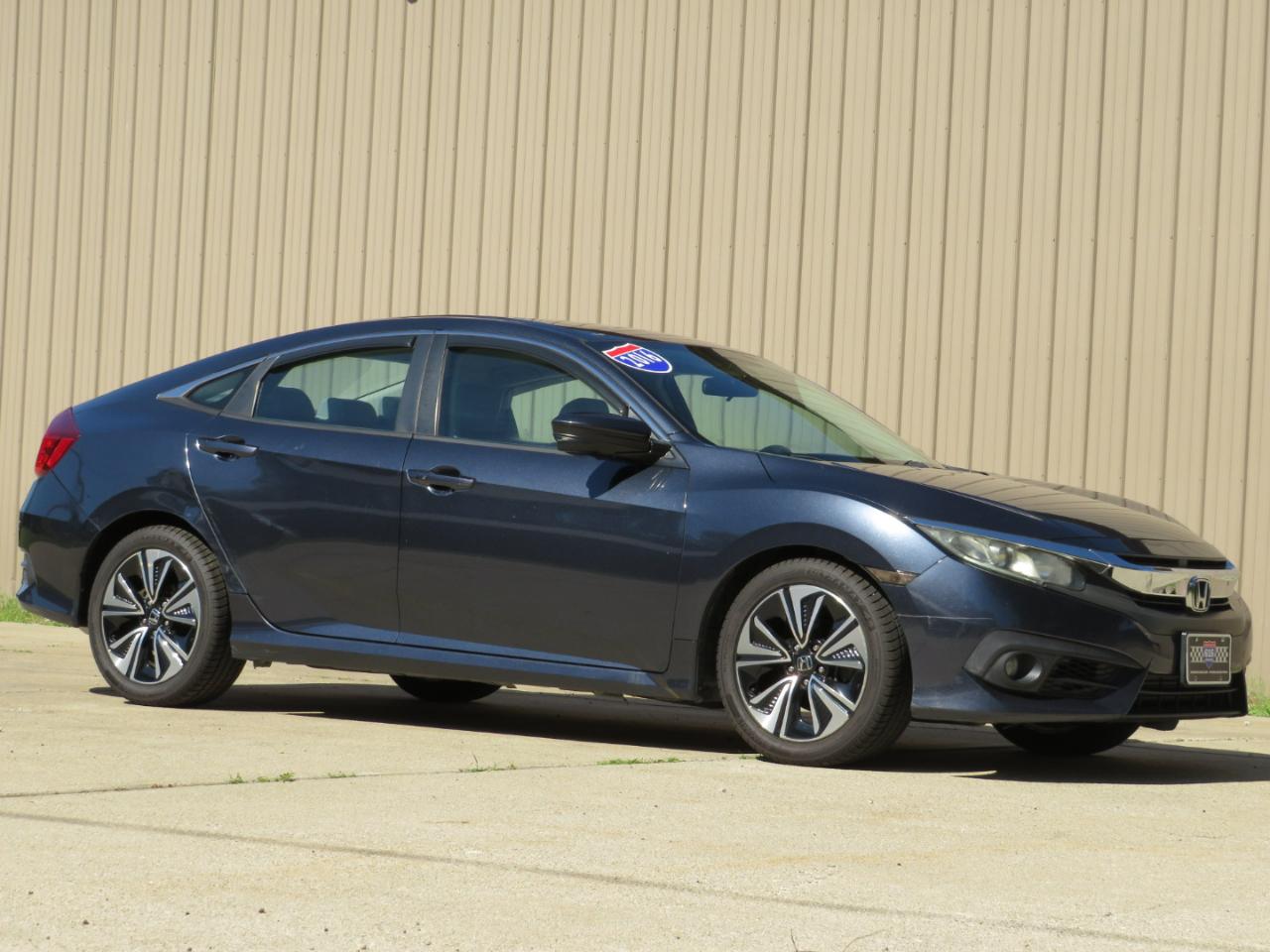 Honda Civic EX-T Sedan CVT 2016