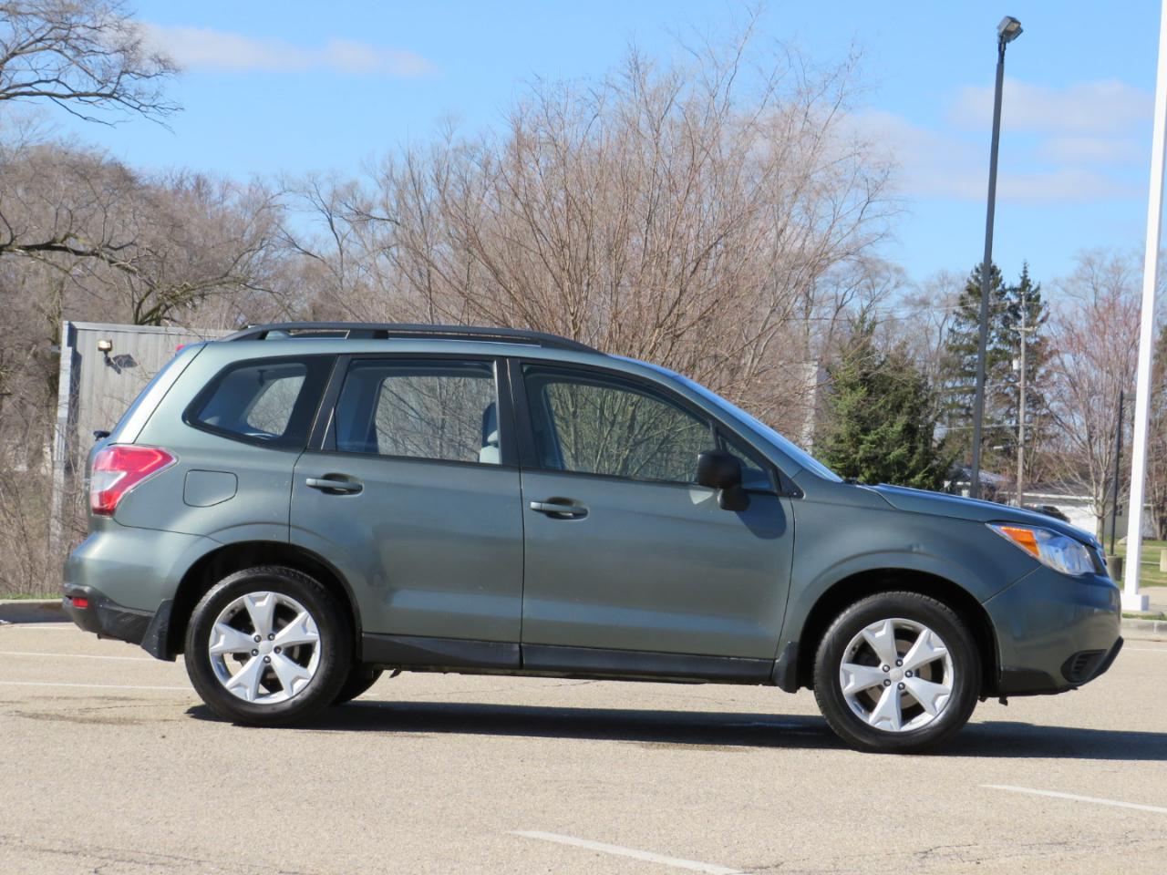 Subaru Forester 2.5i Premium PZEV CVT 2016
