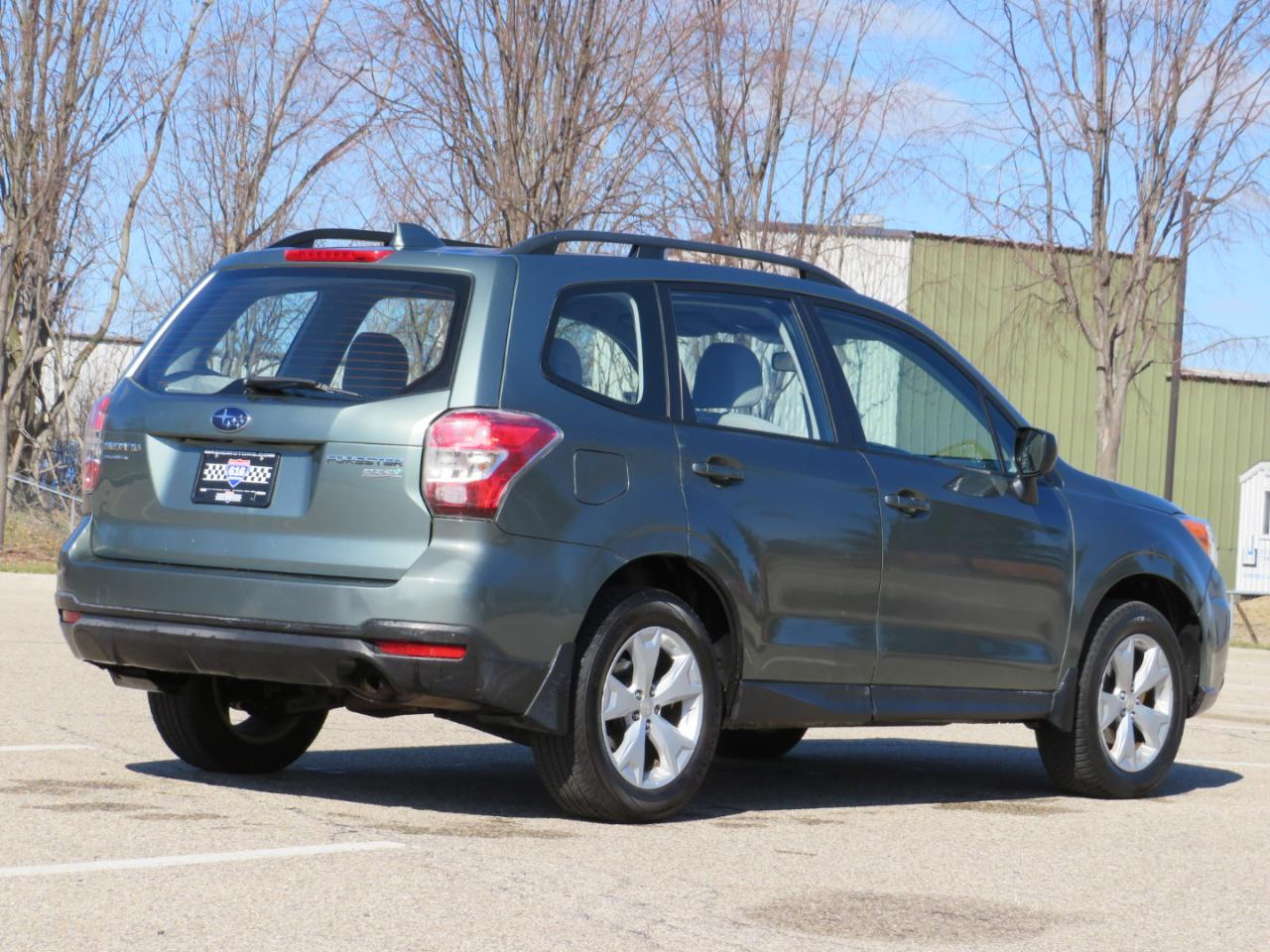 Subaru Forester 2.5i Premium PZEV CVT 2016