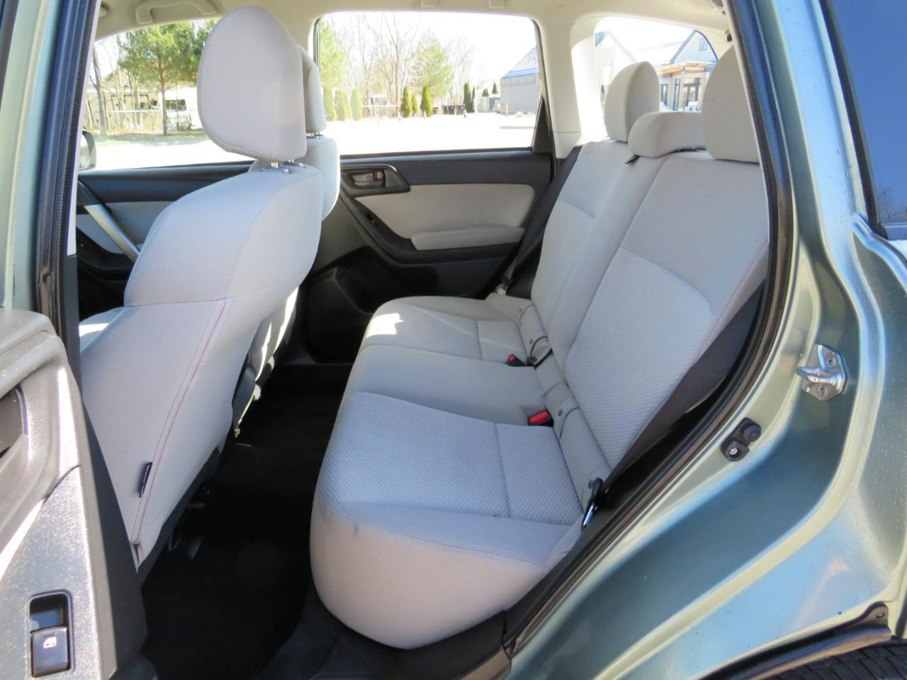 Subaru Forester 2.5i Premium PZEV CVT 2016