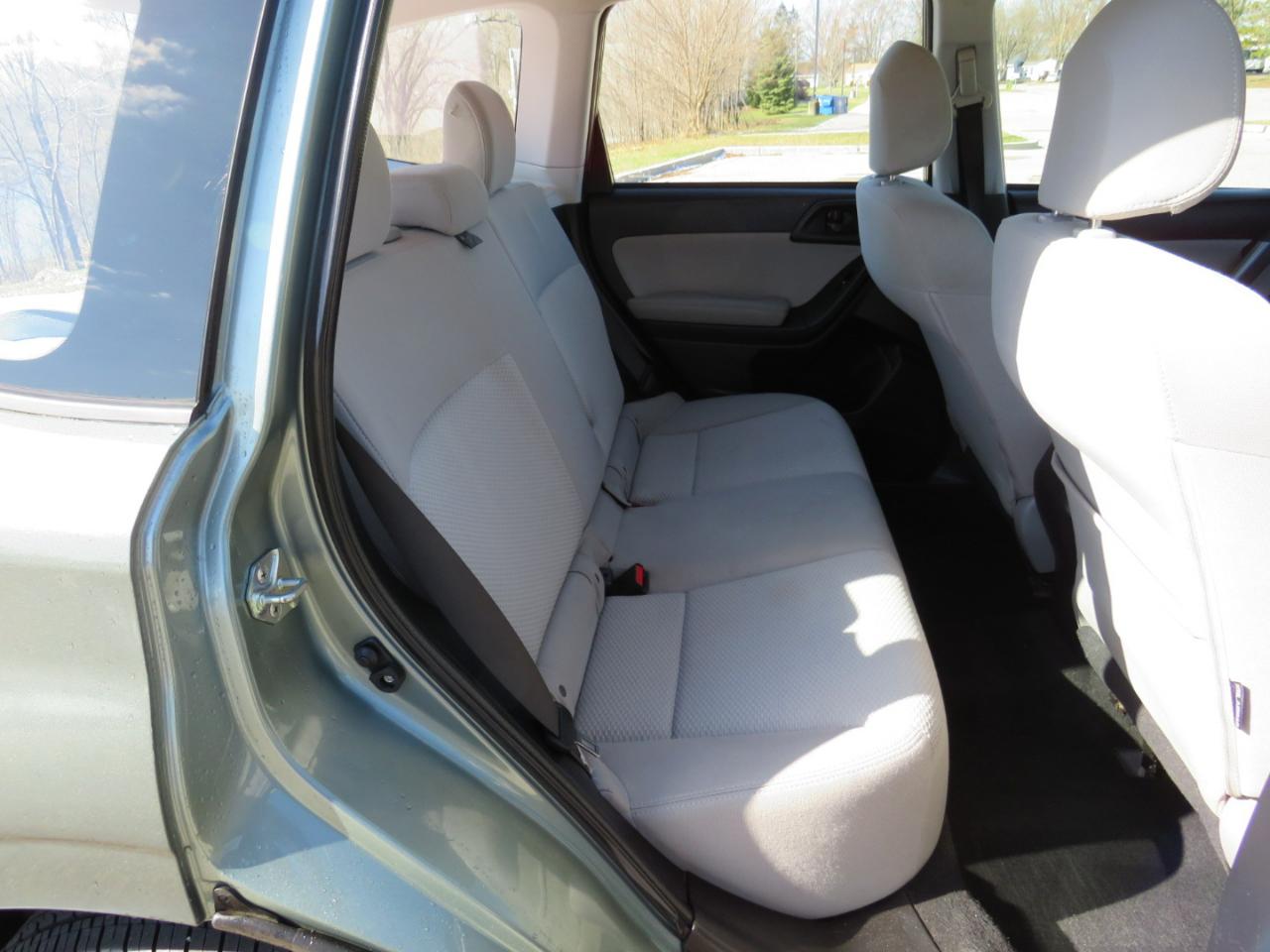 Subaru Forester 2.5i Premium PZEV CVT 2016