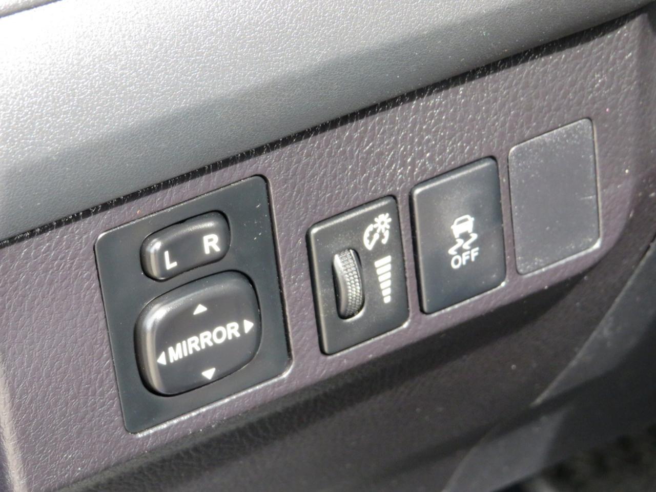 Toyota RAV4 LE AWD 2015