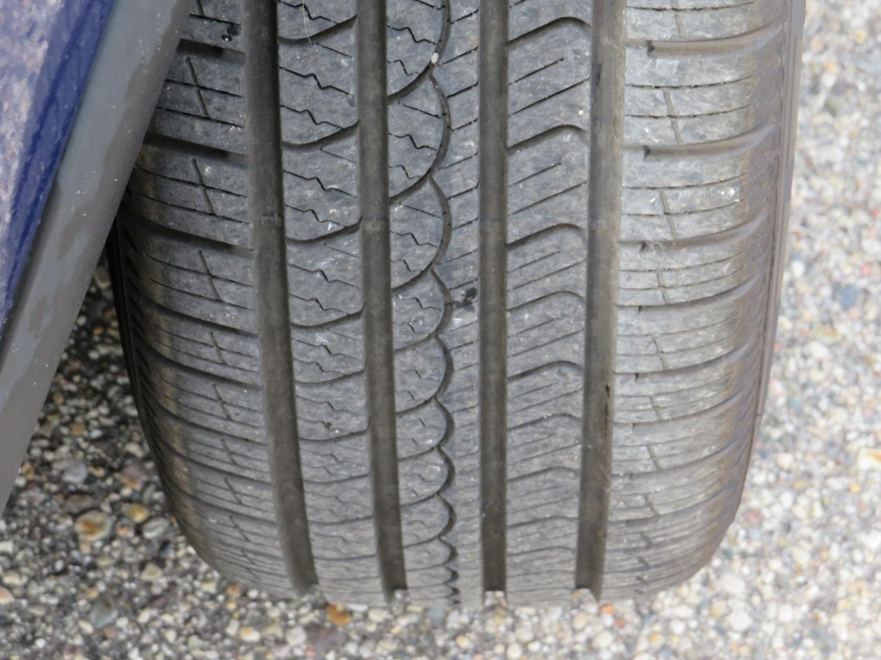 Toyota RAV4 LE AWD 2015