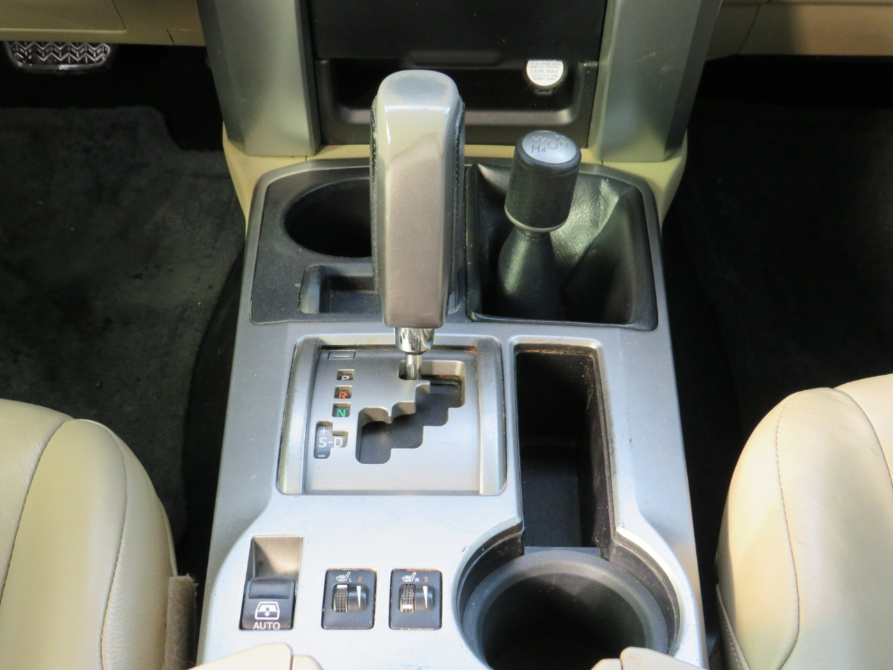 Toyota 4Runner SR5 4WD 2012