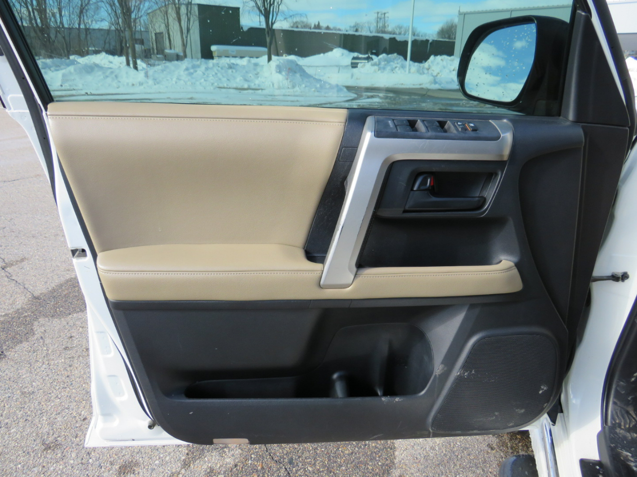 Toyota 4Runner SR5 4WD 2012