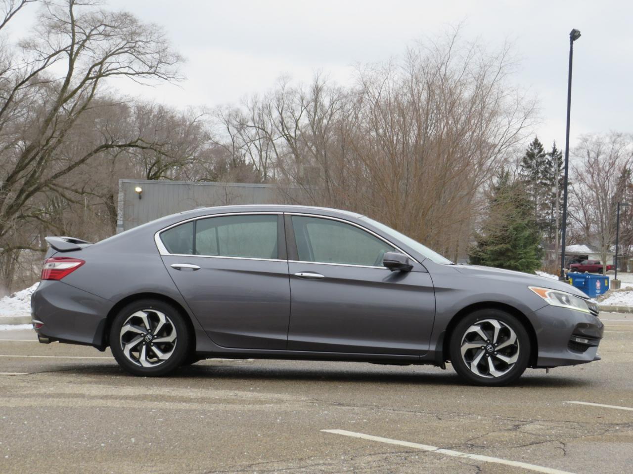 Honda Accord EX-L Sedan CVT 2017