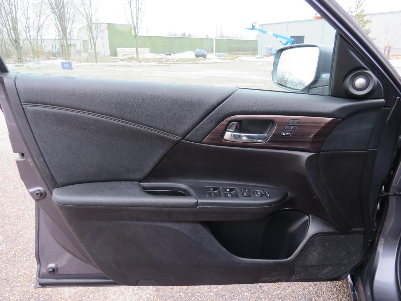 Honda Accord EX-L Sedan CVT 2017