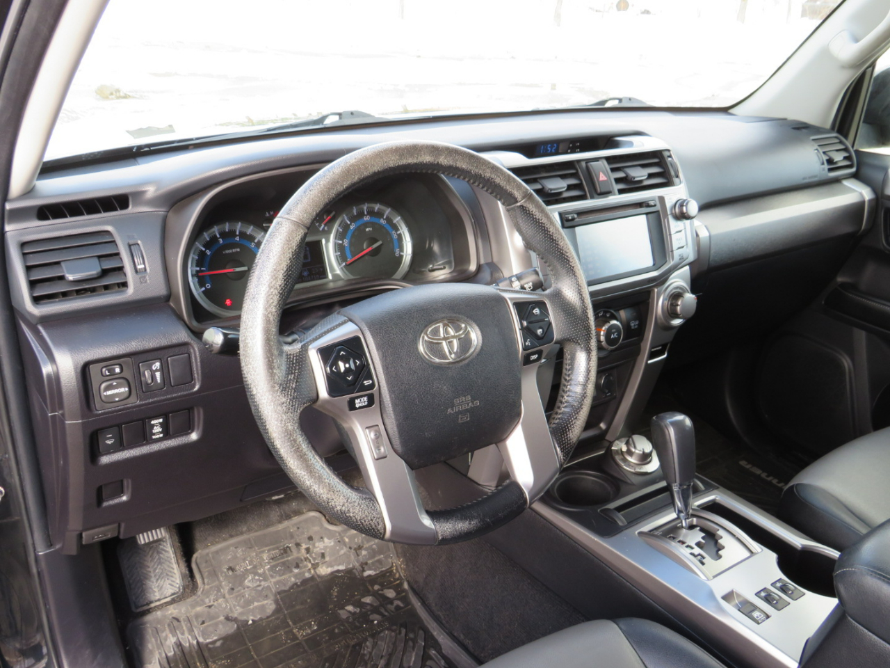 Toyota 4Runner SR5 4WD 2015
