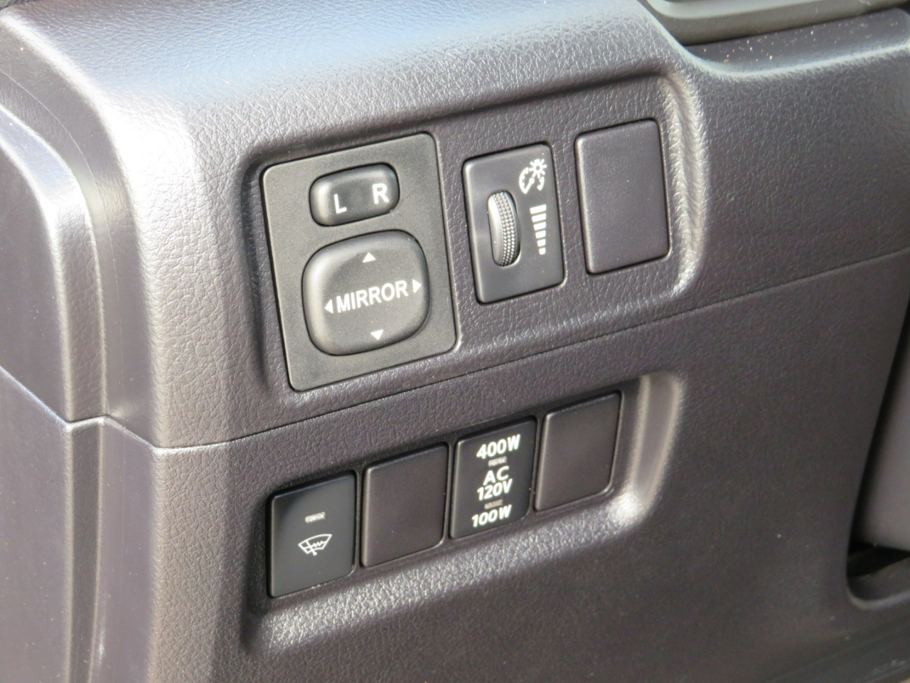 Toyota 4Runner SR5 4WD 2015