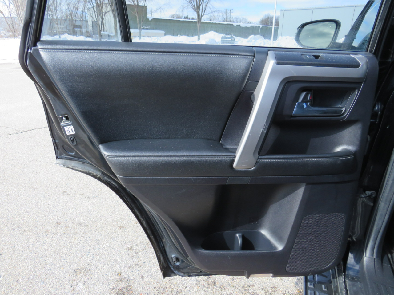 Toyota 4Runner SR5 4WD 2015