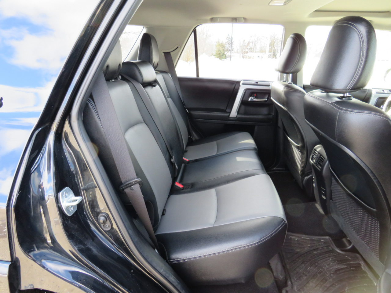 Toyota 4Runner SR5 4WD 2015