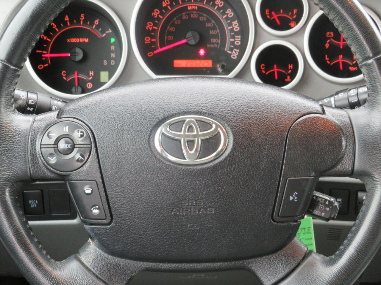 Toyota Sequoia SR5 5.7L 4WD FFV 2010