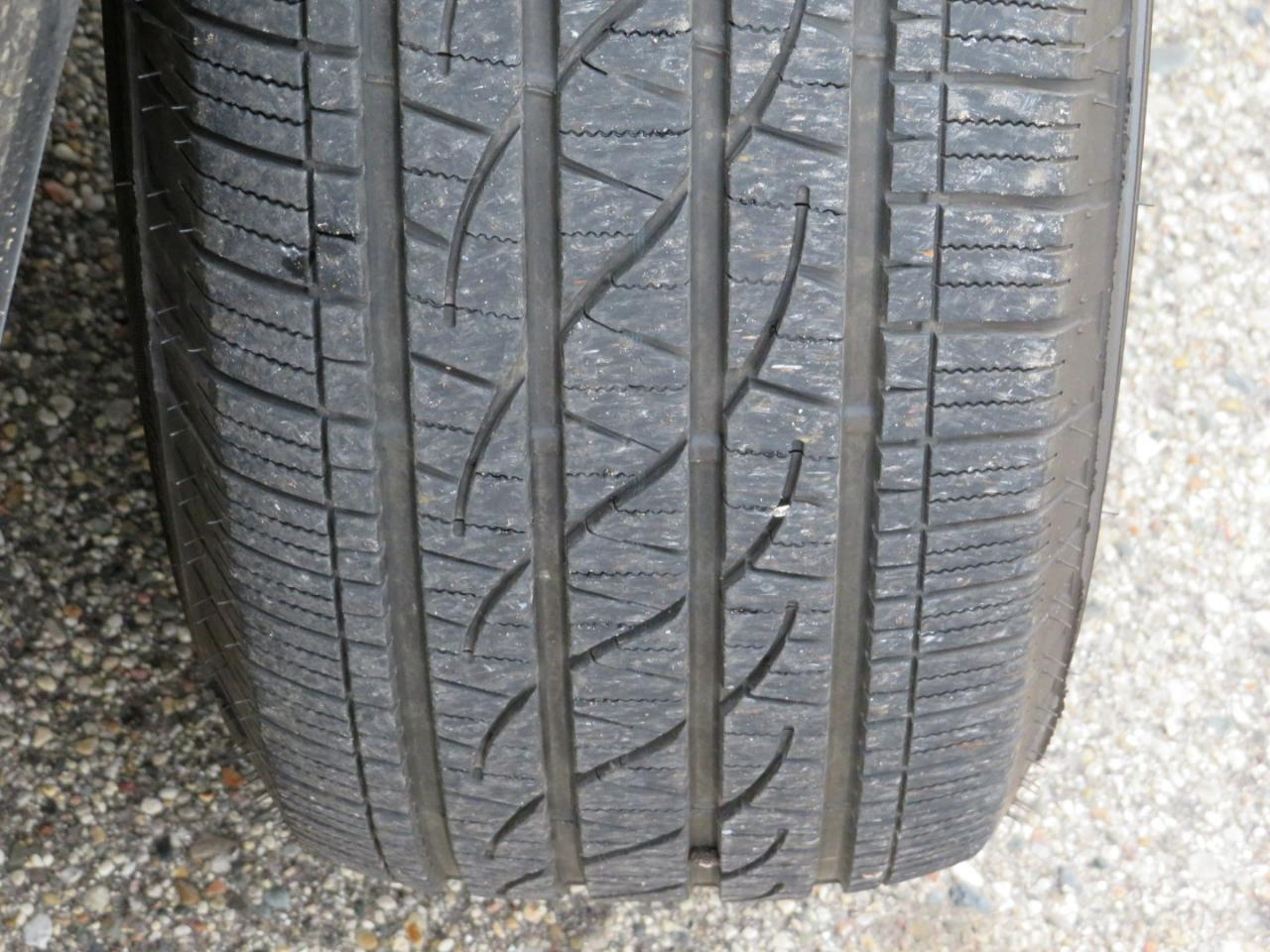 Toyota Sequoia SR5 5.7L 4WD FFV 2010