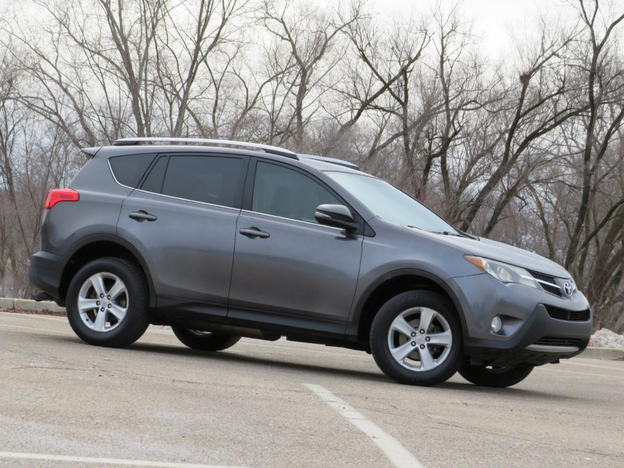 Toyota RAV4 XLE FWD 2013