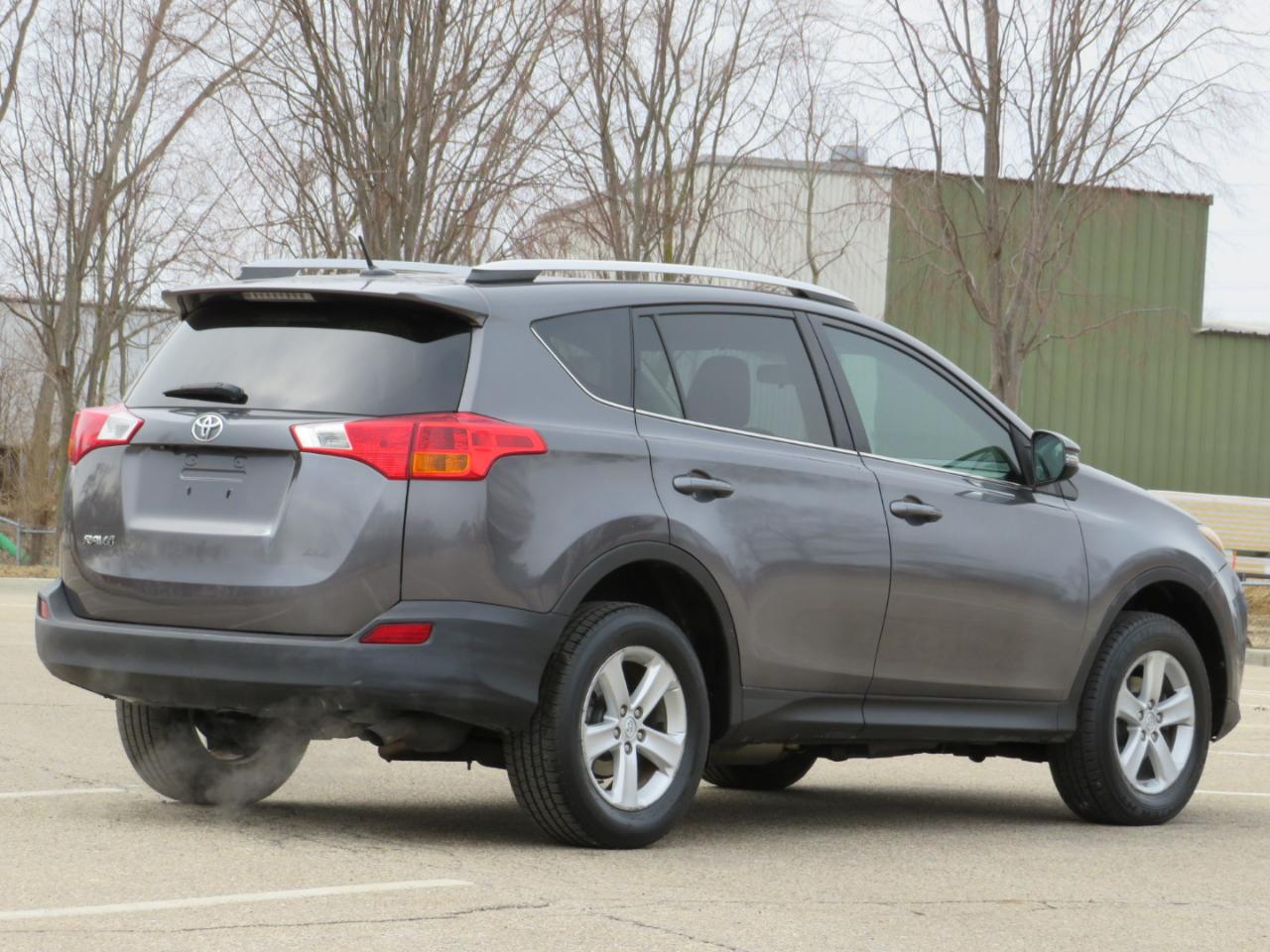 Toyota RAV4 XLE FWD 2013