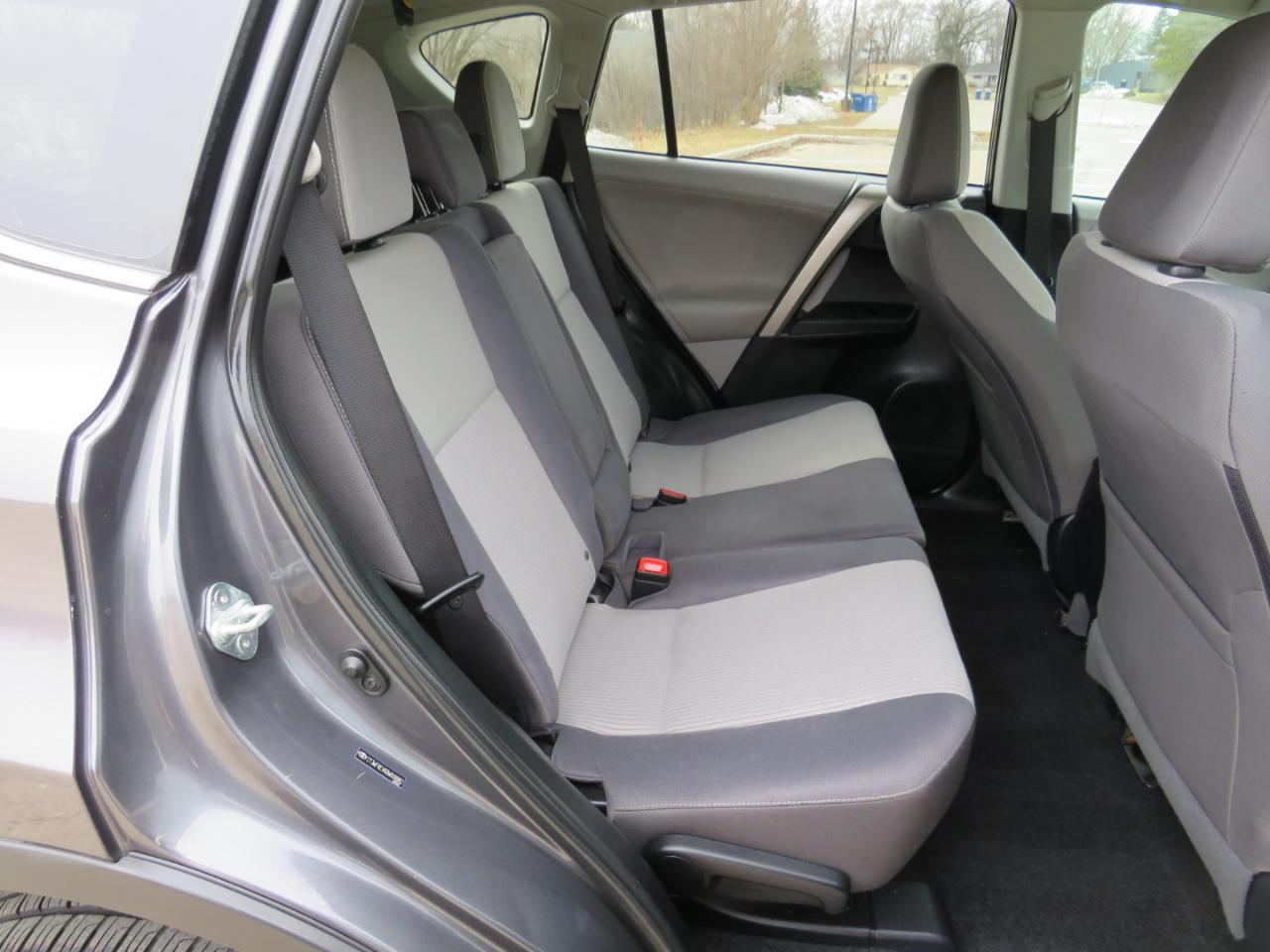 Toyota RAV4 XLE FWD 2013