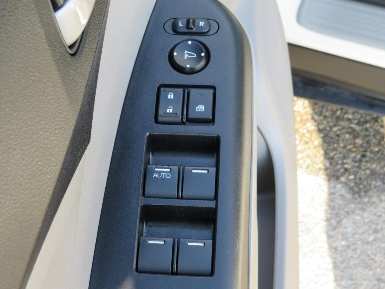 Honda CR-V LX 4WD 5-Speed AT 2014