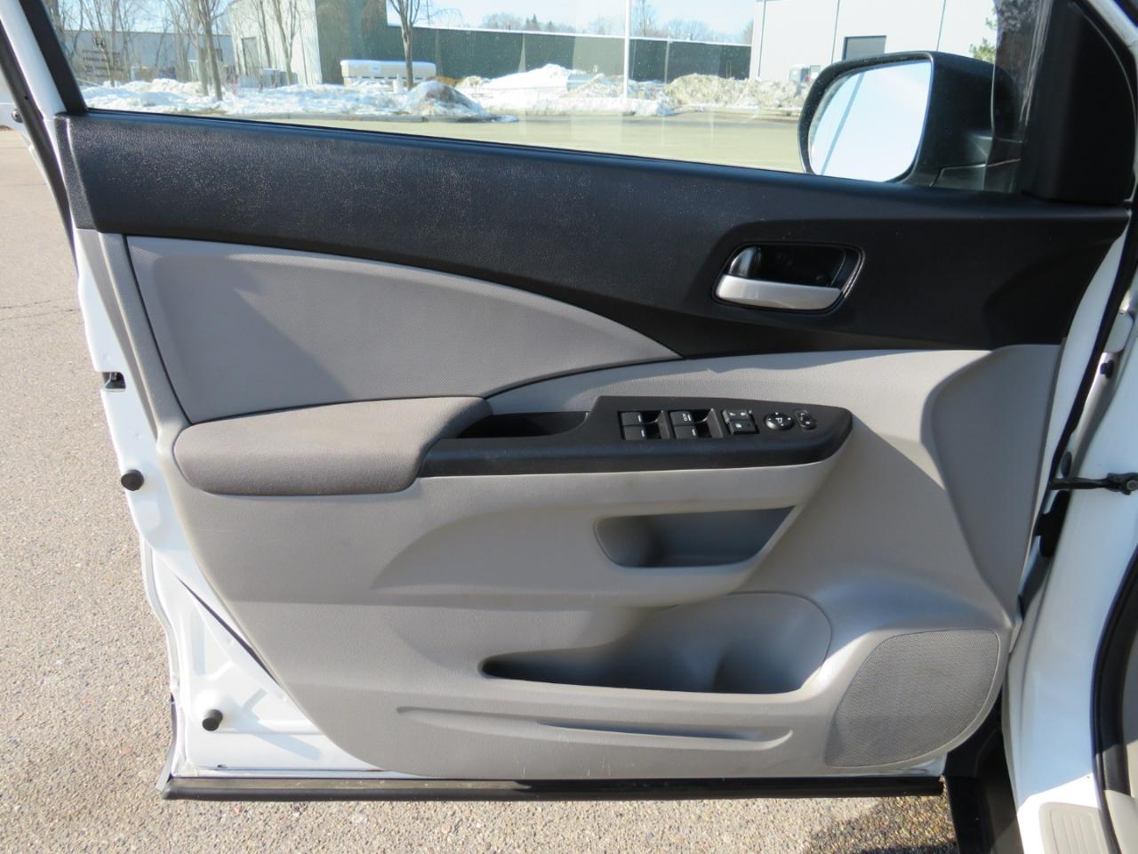 Honda CR-V LX 4WD 5-Speed AT 2014