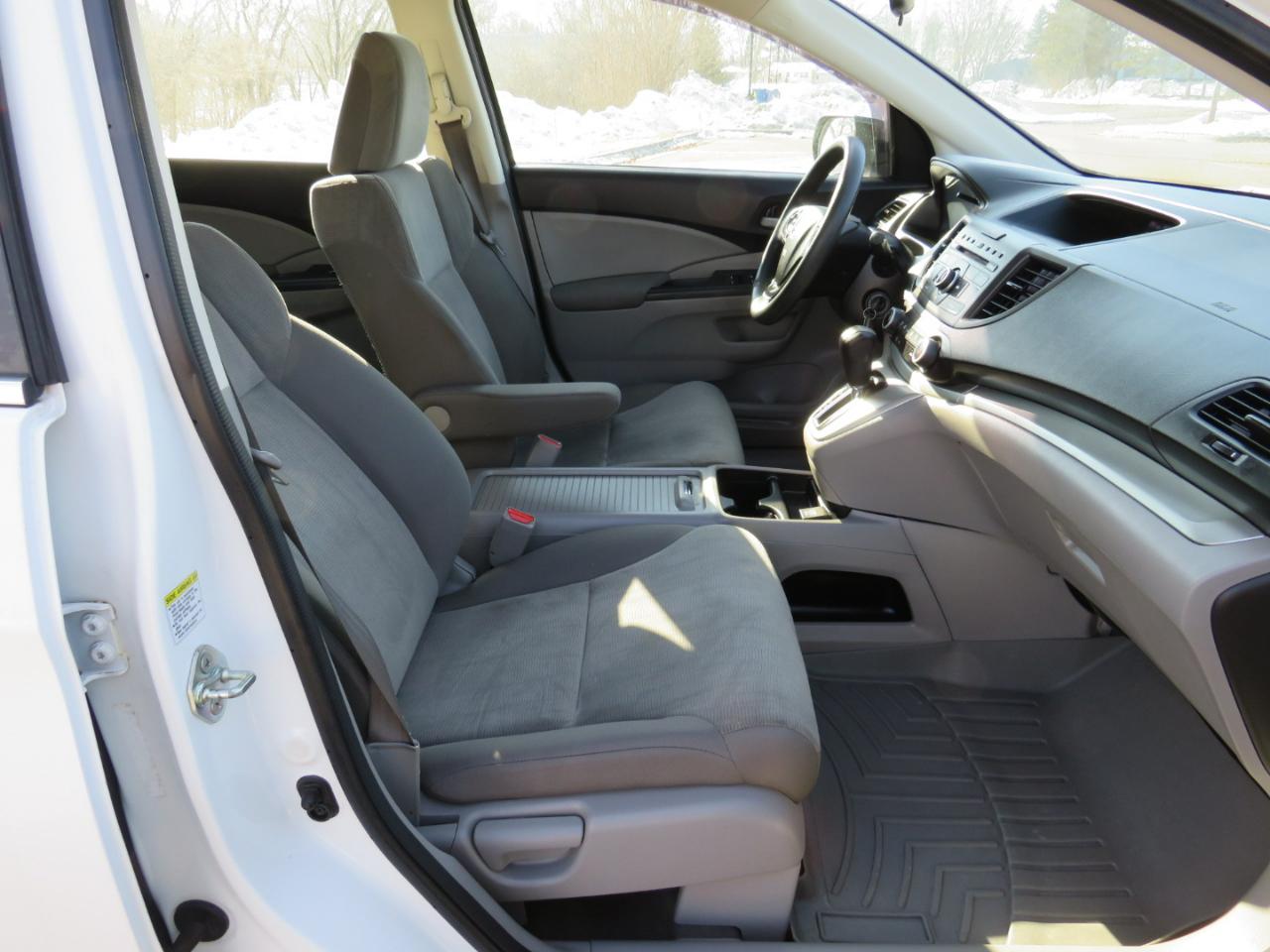 Honda CR-V LX 4WD 5-Speed AT 2014