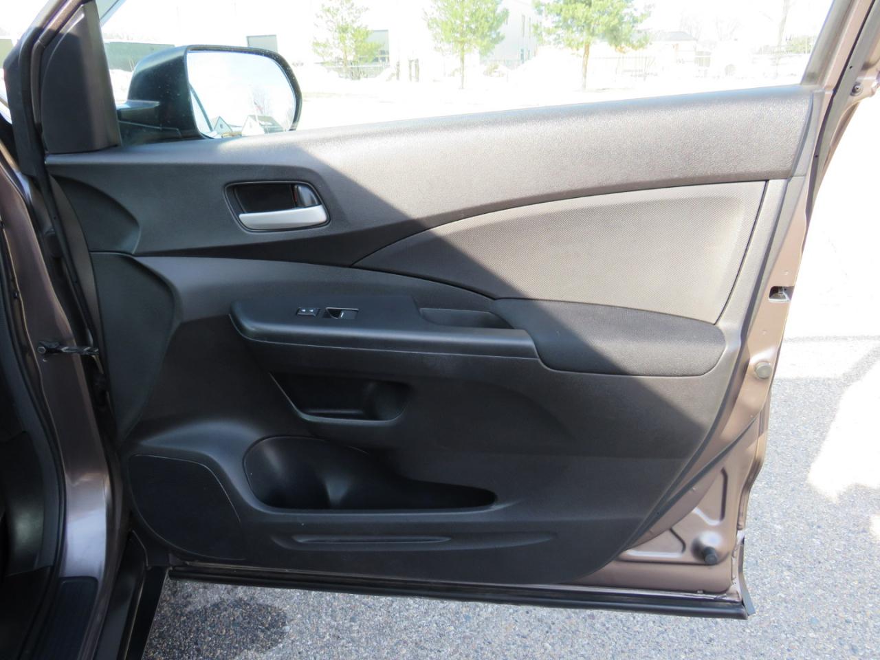 Honda CR-V LX 4WD 5-Speed AT 2014