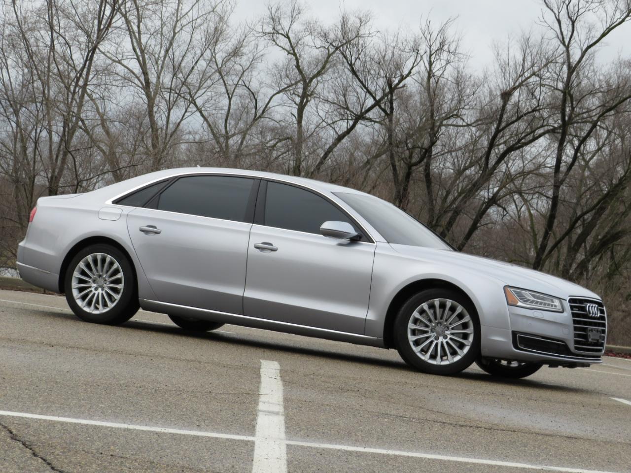 Audi A8 L 4.0T quattro 2015
