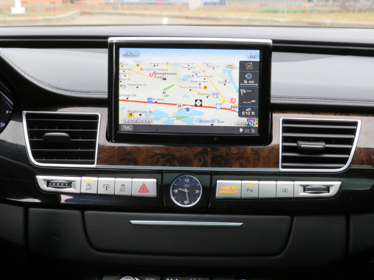 Audi A8 L 4.0T quattro 2015