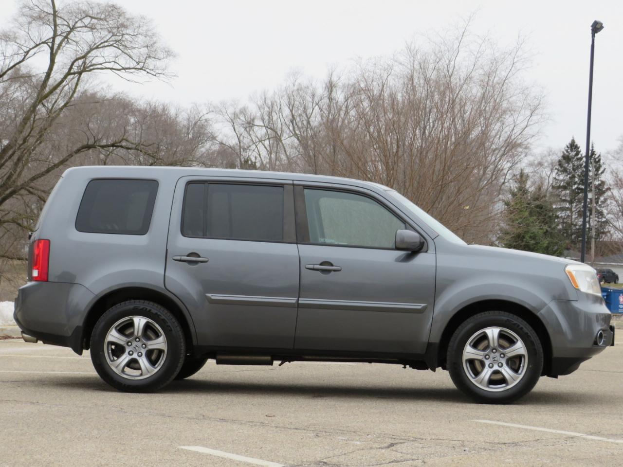 Honda Pilot EX-L 4WD 5-Spd AT 2012