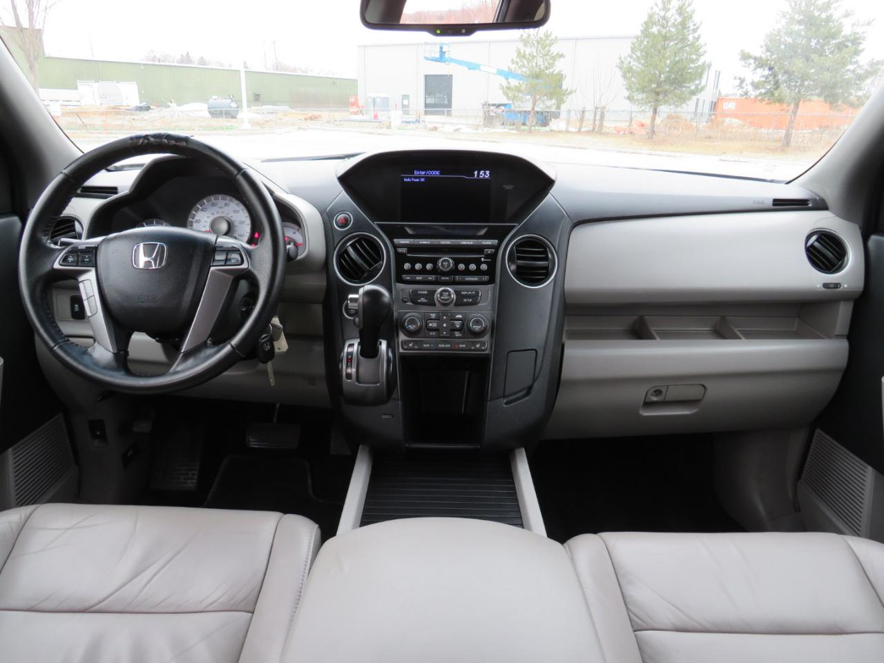 Honda Pilot EX-L 4WD 5-Spd AT 2012