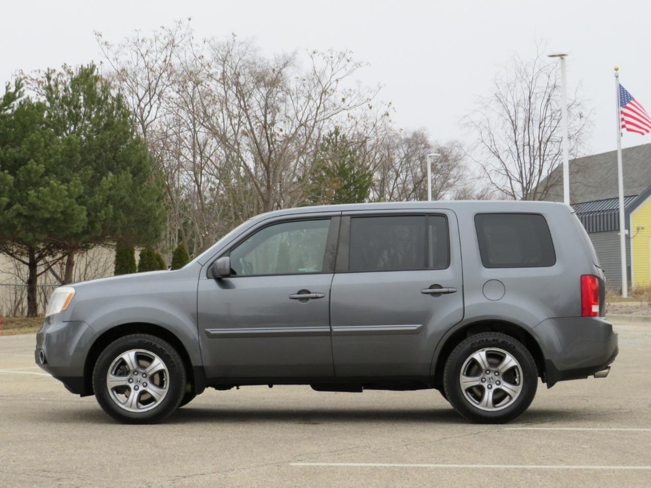 Honda Pilot EX-L 4WD 5-Spd AT 2012