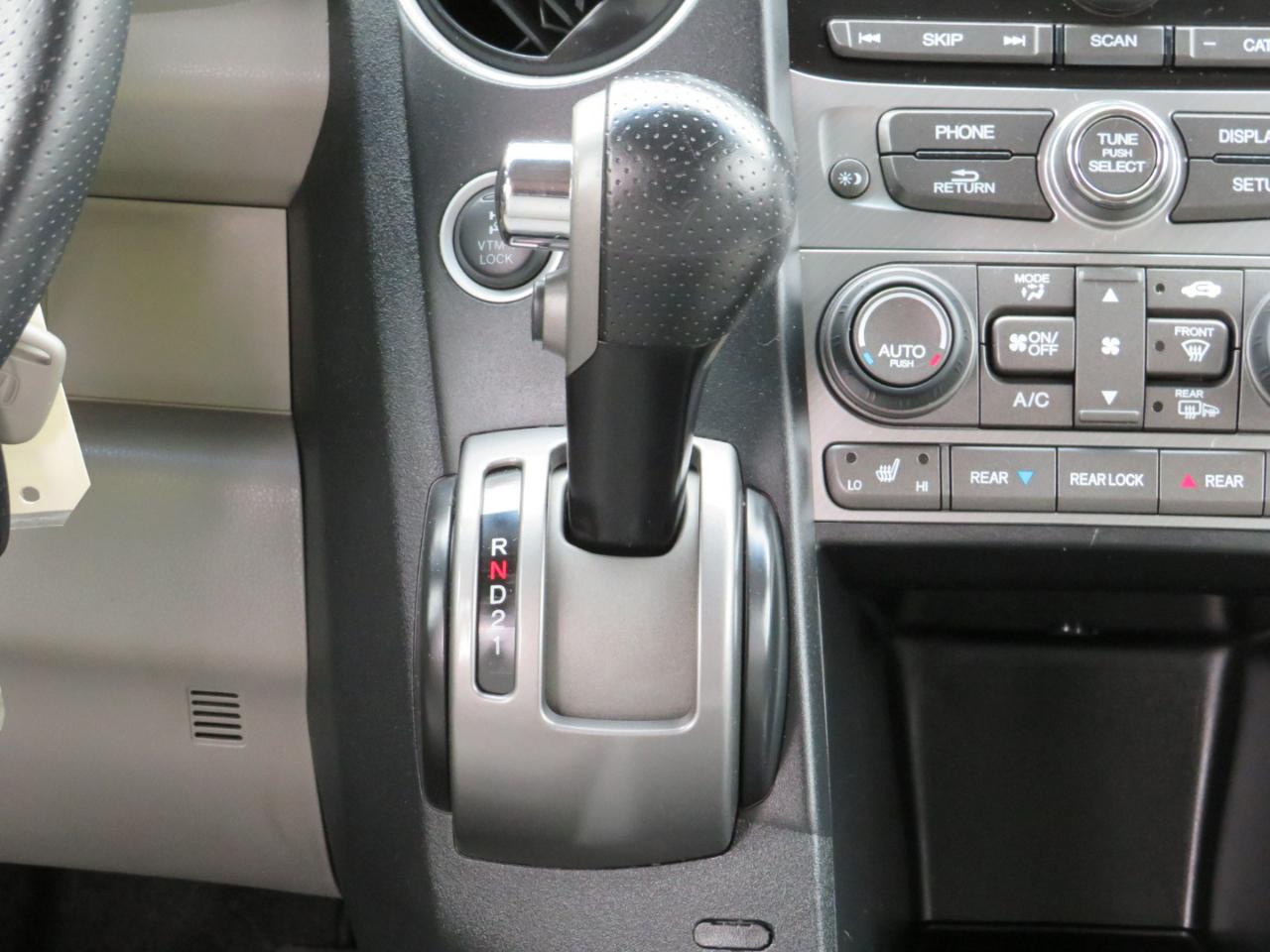 Honda Pilot EX-L 4WD 5-Spd AT 2012