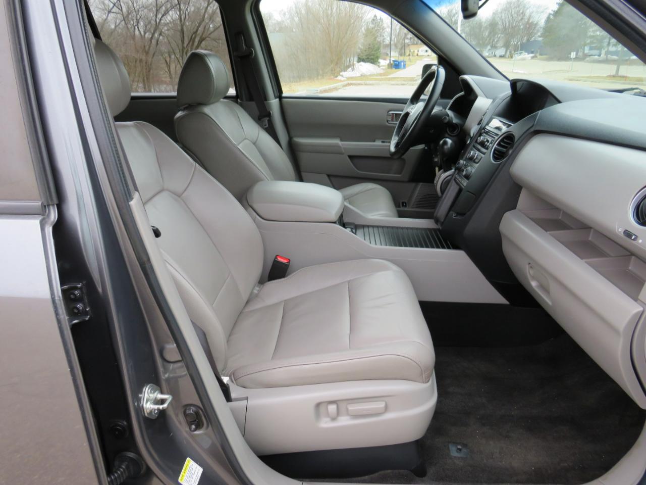 Honda Pilot EX-L 4WD 5-Spd AT 2012